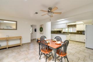 8 Mi to Dtwn Spacious Home with Fire Pit in Fresno! - Fresno - 5