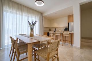 Avalon Gardens Villa 1 - Emba - 8