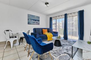 Luxury & Stylish 3 bed Villa at IHITA in Beverly Sandton - Sandton - 0