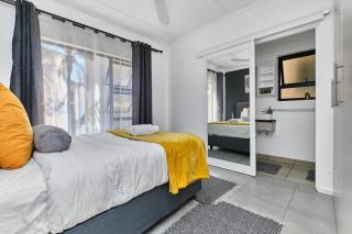 Luxury & Stylish 3 bed Villa at IHITA in Beverly Sandton - 3