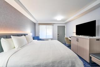 All Seasons Inn & Suites - Bourne - 2