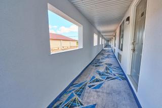 All Seasons Inn & Suites - Bourne - 4