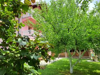 Cozy 5 Bedroom House for Groups and Families - Rogačići - 0