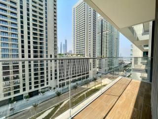 Elegant & Luxurious 1BR Apartment in Beach Isle - 3