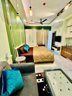 Classic crown studio 5 - Noida - 6