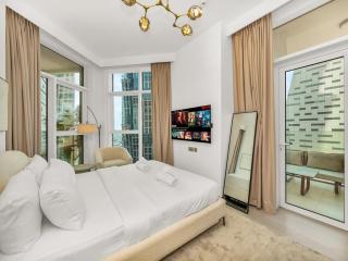 Lux 2Bed Apt near Burj Klfa Exciting Summer Deal - 0