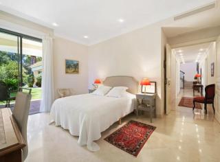 The Essence of Ibiza – Secluded 5-Bedroom Cliffside Villa with Private Pool - Ibiza - 8