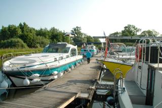 Budget Apartments at Niderviller Harbor by Kuhnle-Tours - 2