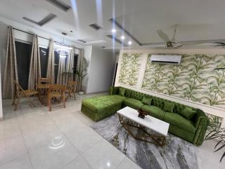 HMD,One BedRoom Luxury Apartment,Near Mall Road - Lahore - 8