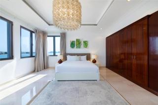 Luxury 6BR Villa in Palm Jumeirah with Private Beach Access - 6