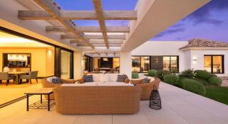 Luxury Villa in Marbella – Private Pool, Sea Views & Sophisticated Living - Marbella - 7