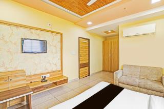 Hotel O Naroda GIDC Formerly Yuvraj - Jāmb - 9