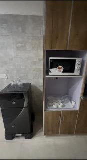 HMD,One BedRoom Luxury Apartment,Near Mall Road - Lahore - 1