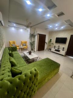 HMD,One BedRoom Luxury Apartment,Near Mall Road - Lahore - 0