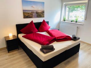 Big Apartment I 4 Rooms I 6 Beds I 120 sqm I Fast Internet - 8