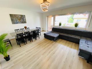 Big Apartment I 4 Rooms I 6 Beds I 120 sqm I Fast Internet - 6