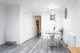 Karazo LTD - Luxurious contractor friendly 2 bed in Croydon - 7