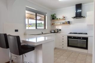 Cosy home by the bay - Waikiki - 8