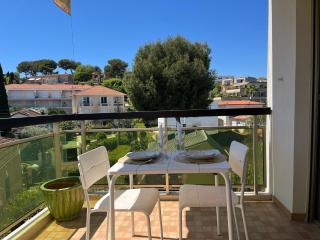 Les CAMELIAS - Antibes - 2