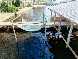 Riverfront Boaters Paradise - Dock w Lifts - Crescent City - 5