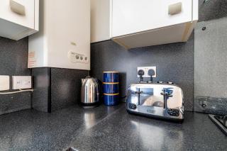 Boutique 2 bedroom Apartment in Central Greenock - Greenock - 3
