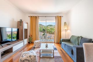 Bright Modern 2BR Apartment Near Cristo Rei - 9