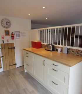 Hollyhocks Cottage self catering North Norfolk - Docking - 2