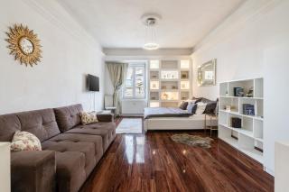 Amora Homes Basilica and Castle view Luxury Suite, Free parking RESERVATION NEEDED - Budapest - 8