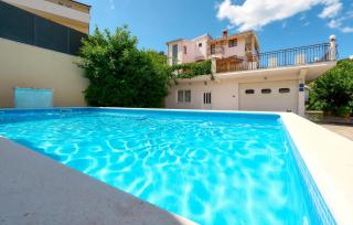 Amazing Home In Trogir With Private Swimming Pool, Can Be Inside Or Outside - Trogir - 3