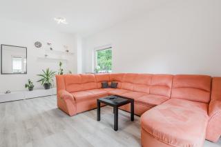 Apartment Stella with Two Bedrooms & Free Parking Spot - 1