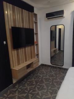 M&S Luxury Apartment - Lekki - 5