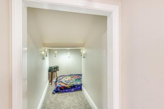 Luxury Yosemite Escape with Hot Tub and Game Zone! - Oakhurst - 1