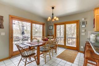 Paddle, Swim, Bike and More Lake Wallenpaupack Home - Lakeville - 4