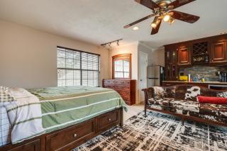 35 Mi to Houston Studio with Pool Access! - Tomball - 1