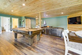 Walk to Sebago Town Beach Luxe Townhome with Grill - - 9