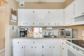 9 Mi to Pompano Beach Condo with Resort Perks! - Lauderdale Lakes - 2