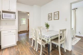 8 Mi to Columbia River Gorge Cottage with Deck! - 2