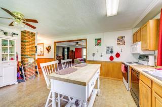 5 Mi to Lake Junaluska Mtn Haven with Deck! - Waynesville - 2