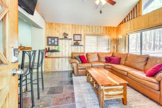 Family-Friendly Hideaway Cabin in Lakeside! - Pinetop-Lakeside - 7