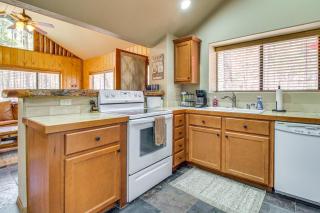 Family-Friendly Hideaway Cabin in Lakeside! - Pinetop-Lakeside - 2