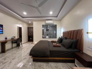 Sabas Tent & Cottages - Mahabaleshwar - 8