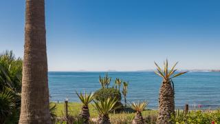 Golden Shore Seafront Apartment - Estepona - 9