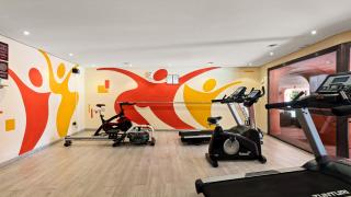 Golden Shore Seafront Apartment - Estepona - 4