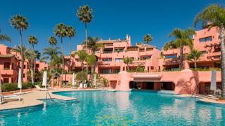 Golden Shore Seafront Apartment - Estepona - 3