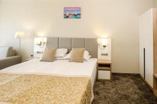 Hotel Laguna Park Sunrise - Sunny Beach - 1