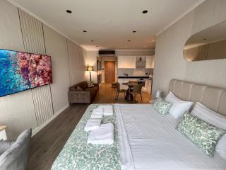 View studio 50 meters from the sea, Porta Batumi Tower - 1