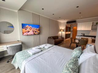 View studio 50 meters from the sea, Porta Batumi Tower - Batoumi - 2