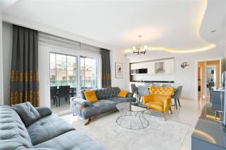 Akar Modern 2-Bedroom Apartment in Mahmutlar, Steps from sea - Alanya - 0