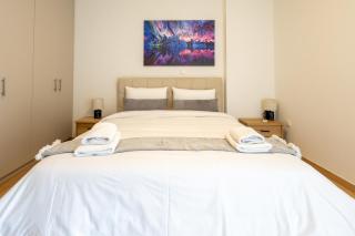 Elegant Sea View Stay - Piraeus Port - 1