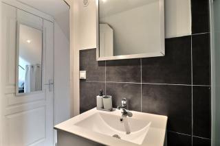 Idéal PRO/solo/couple*WiFi*proche commerces - Troyes - 3